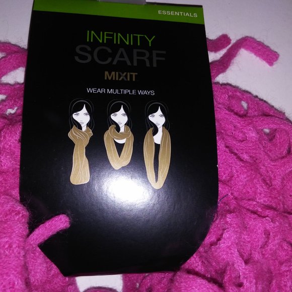 MIXIT Womens Infinity Scarf One Size Pink solid Fringe Knit 100% Acrylic‎ New - Picture 6 of 6